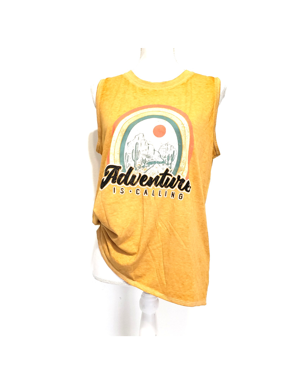 Joei & i Women SIZE M Orange Graphic Tee Adventure is Calling Sleeveless